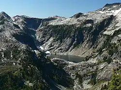 El lago Upper Thornton en el Parque nacional de las Cascadas del Norte (Estados Unidos).