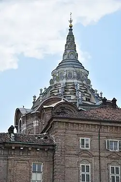 La cúpula de la capilla de la Sábana Santa (1668-1694), de Guarino Guarini.