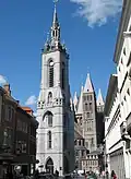 El beffroi de Tournai y la Catedral de Notre-Dame.