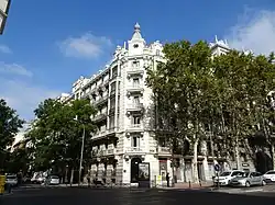 Tres edificios de viviendas para los hermanos Perlado Parra