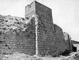 The walls of the fortress (Russian Archeological Society, 1916)