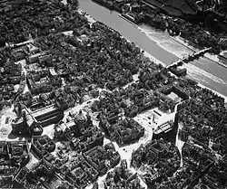 Margaret Bourke-White: foto Aérea de la ciudad interior del destruido Wurzburg (1945)