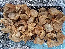 Okoy de flor de banano (Okoy na puso ng saging), gastronomía filipina.