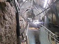 Ultimo tramo de la escala vertical para la salida al Coloso