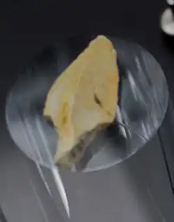 Punta pedunculada del sitio de Yongho-dong. Corea. Fundido. Colección del Museo de la Universidad Hananm.