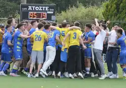 El Urola ganando en la última jornada 0-4 ante el Amaikak Bat y salvandose.