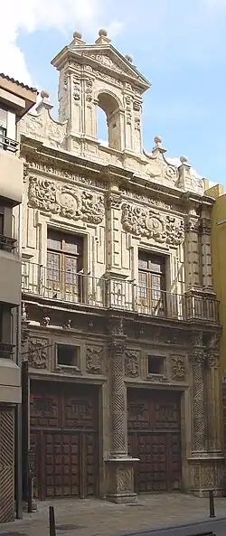 Portada de la iglesia de la Pasión
