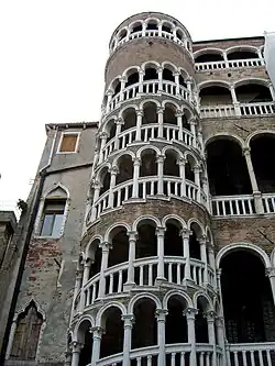 Scala Contarini del Bovolo, Venecia