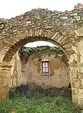 Arco de la zona interior (en ruinas) del templo de San Juan Evangelista
