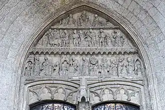 Tímpano de la portada