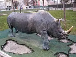 Rinoceronte, 2005, de Koko Riko, jardines del Obispo Fernández de Piérola