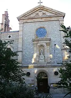 Fachada oriental (principal)