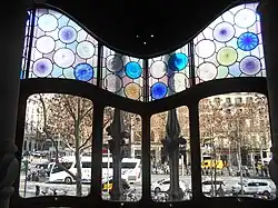 Detalle del ventanal del piso principal