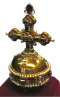 Globus cruciger austríaco, parte de las Joyas de la Corona Austríaca.