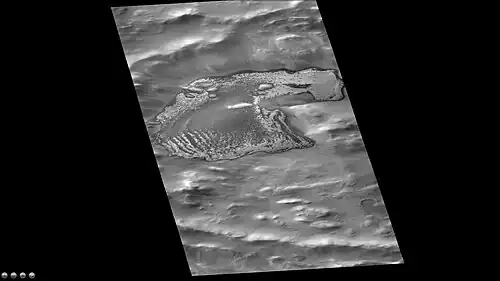 Cráter Wegener. Imagen tomada por la cámara de CTX, a bordo del Mars Reconnaissance Orbiter.)