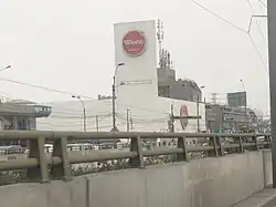 Supermercado Wong en Chacarilla