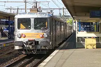 Rema Z 5300 sobre la vía B a la salida en dirección de Juvisy.