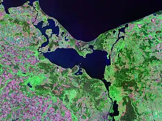 Laguna de Szczecin vista del Landsat c. 2000.