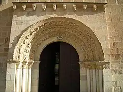 San Claudio de Olivares (Zamora), arquivoltas con decoración variada