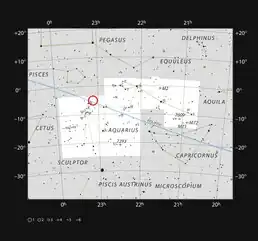 En este mapa se muestran las estrellas que podemos ver a simple vista en una noche oscura y despejada en la extensa constelación de Acuario (El aguador). Se ha marcado la posición de la estrella enana ultrafría TRAPPIST-1, débil y muy roja. Aunque está relativamente cerca del Sol es muy débil y no es visible con telescopios pequeños.