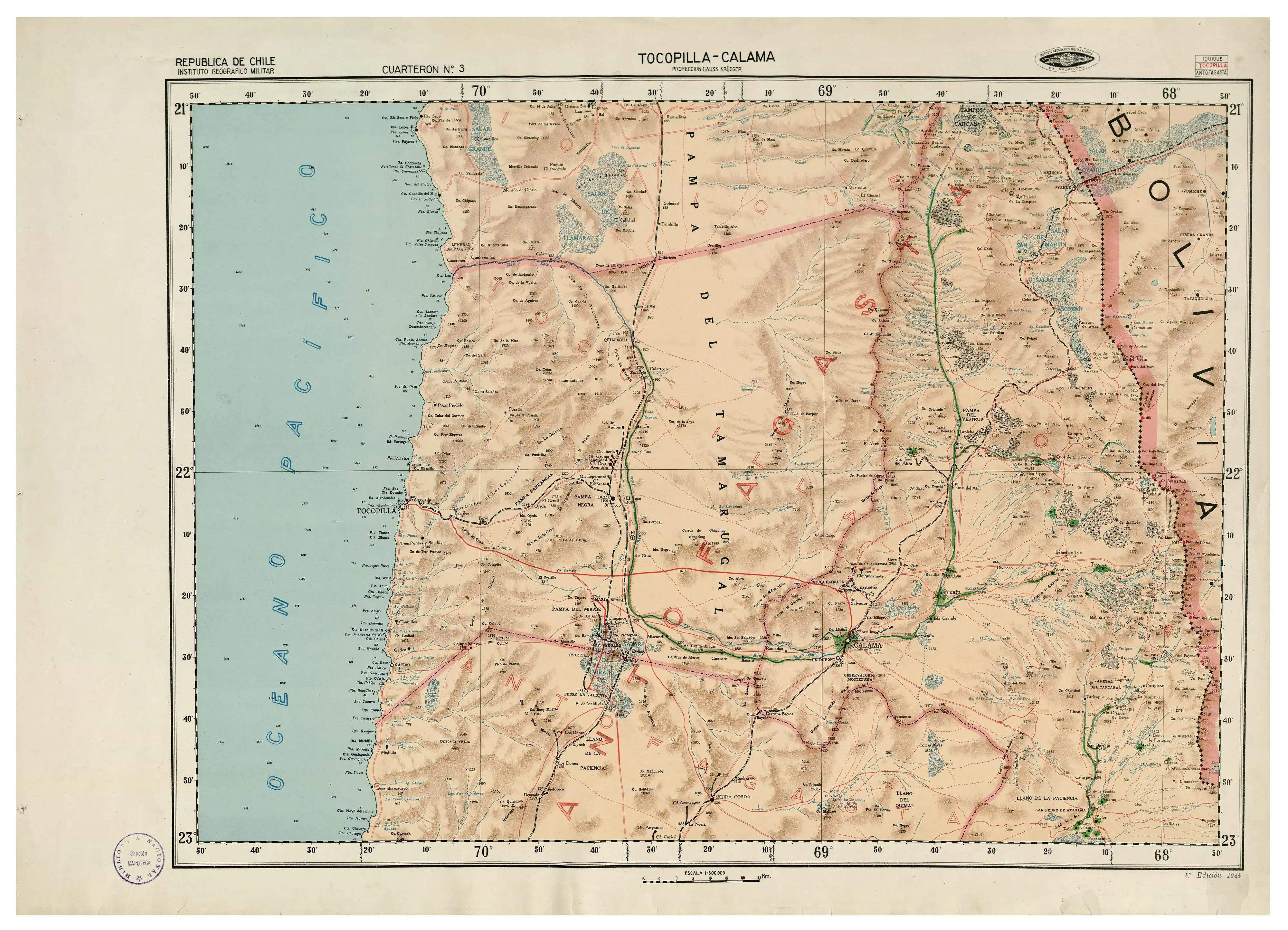 Lado sur de la cuenca del río Salado, al este del río Loa, en un mapa del Instituto Geográfico Militar de Chile publicado en 1945 en una escala de 1:500.000.